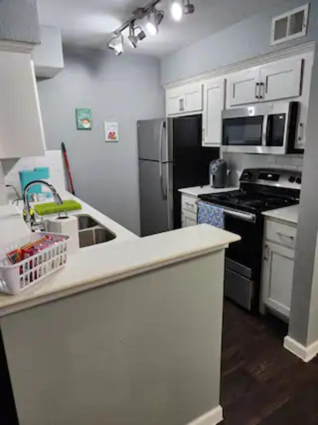 Blue Shark *B501* @ Medical Center 1Br Modern King Apartment With Private Patio Houston Esterno foto